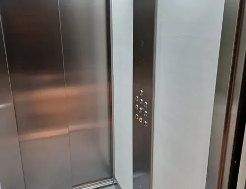 Ascensor de doble embarcament en obra nova – Molins de Rei