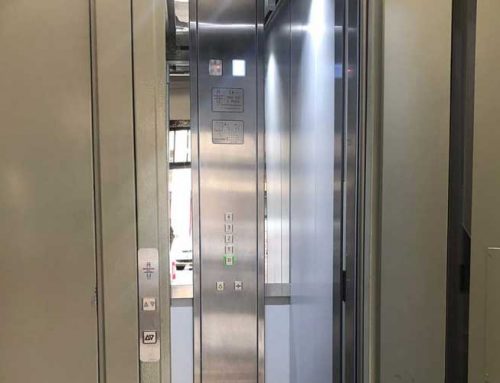 Instalación Ascensor recortando escaleras en Sant Andreu – Barcelona