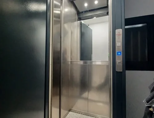 Ascensor oleodinámic en finca existent – Prat de Llobregat